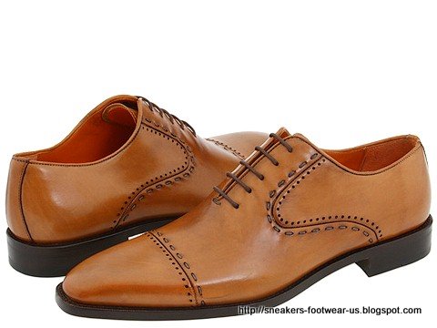 Suede footwear:footwear-156354