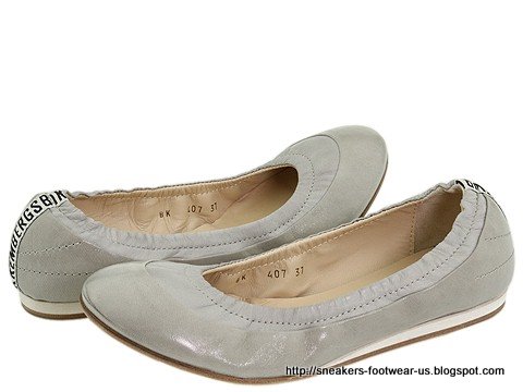 Suede footwear:suede-156191