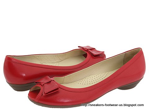 Suede footwear:footwear-156255
