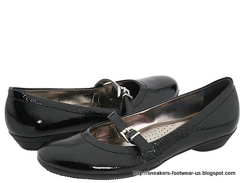 Suede footwear:footwear-156258