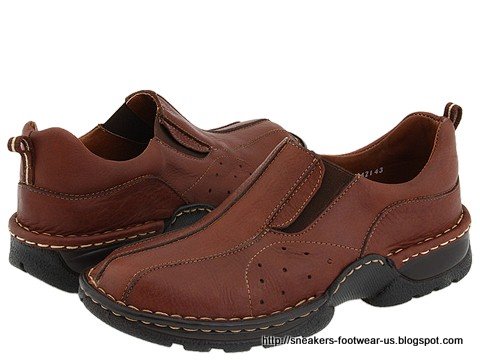 Suede footwear:footwear-156274