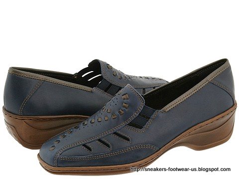 Suede footwear:suede-156288