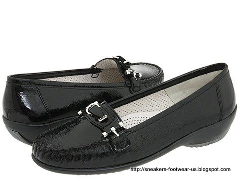 Suede footwear:suede-156311