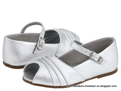 Suede footwear:suede-156555