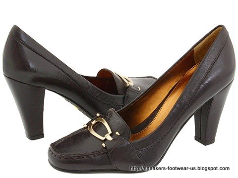 Suede footwear:suede-156433