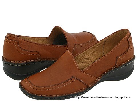 Suede footwear:footwear-156459