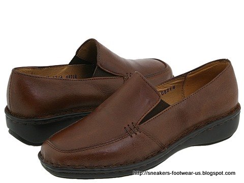 Suede footwear:footwear-156463