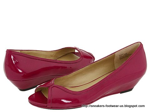 Suede footwear:footwear-156487