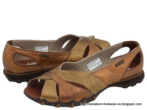 Suede footwear:footwear-156499