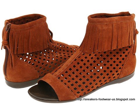 Suede footwear:footwear-156621