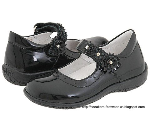 Suede footwear:footwear-156707