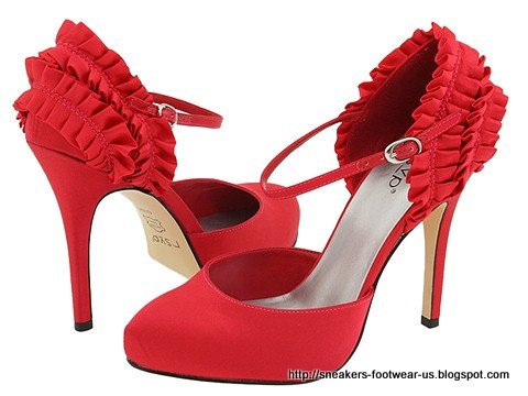 Suede footwear:footwear-156909