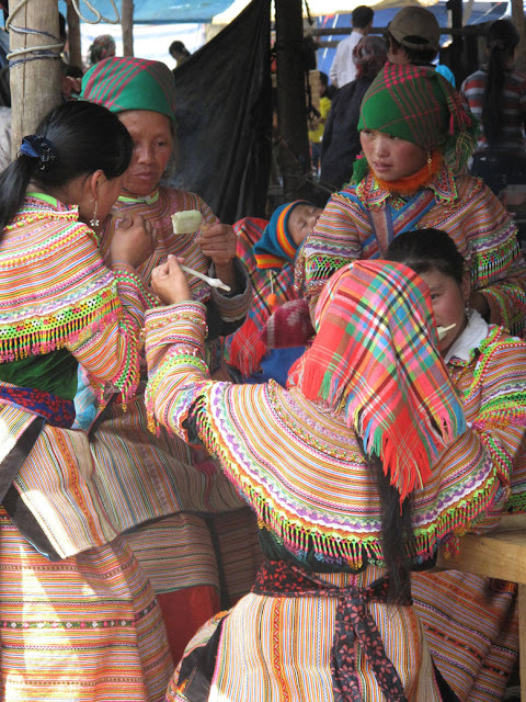 Bac Ha Market_H'Mong Flower Tribe_Lao Cai_Vietnam_H'Mong Women