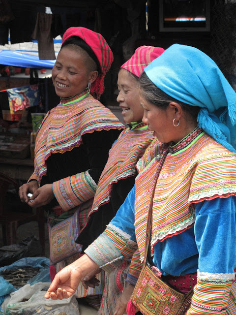 Bac Ha Market_H'Mong Flower Tribe_Lao Cai_Vietnam_H'Mong Woman