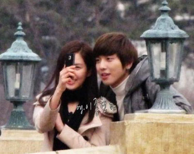 Jung Yong Hwa และ Seo Hyun ไปเดทกันครั้งแรกที่สวนสนุก
