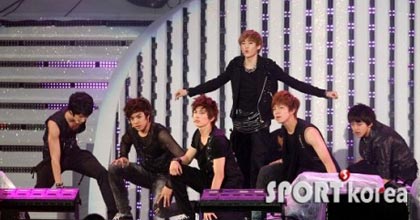 ภาพการแสดงในงาน Dream Concert 2010