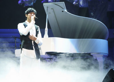 Lee Seung Ki ใน ‘Hope Concert’