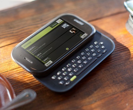 [Microsoft Kin Two[5].jpg]