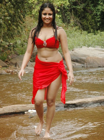 [Indian_Actress_Sex_Bikini_18[4].jpg]