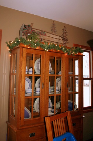 [ChristmasDecorating-20.jpg]