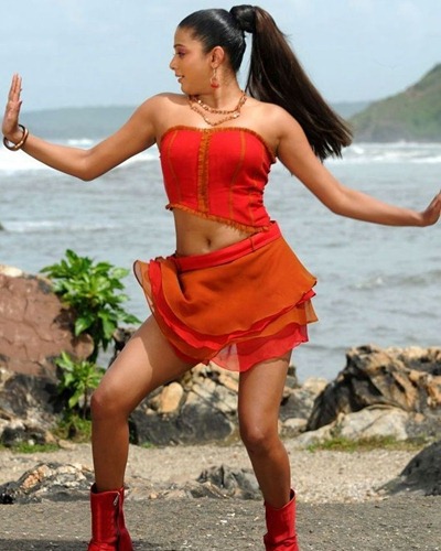 Red Short Top Looking Great Actress Priyamani