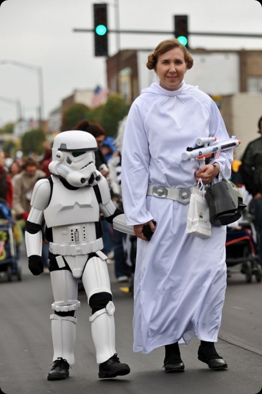 cool star wars photos princess leia mum with stormtrooper son