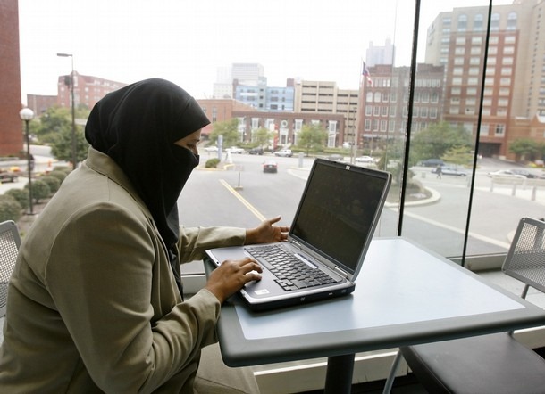 [muslim-woman-work2[1].jpg]