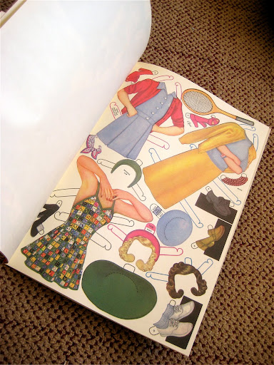 Vintage Glamour Girl Paper Dolls GIVEAWAY IMG 3651 Vintage Glamour Girl Paper Dolls GIVEAWAY