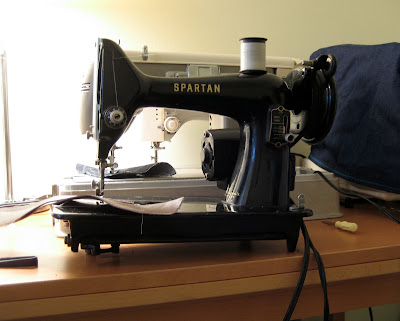 The Virtues of a Vintage Straight-Stitch Sewing Machine - Threads