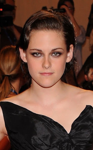 kristen-stewart-050310-4.jpg