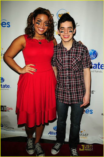 MIAMI BEACH, FL - FEBRUARY 03:  Singers Jordin Sparks and David Archuleta attend the 3rd Annual Jordin Sparks Experience at Eden Roc Renaissance Miami Beach on February 3, 2010 in Miami Beach, Florida.  (Photo by Vallery Jean/Getty Images)