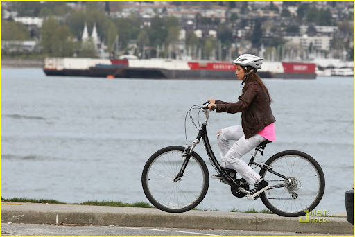 WWW.BAUER-GRIFFIN.COMAshley Tisdale and Boyfriend Scott Speer  get some Starbucks before going on a 2 1/2hr bike ride around the Stanley Park Sea Wall in Vancouver, BC Canada.Ashley got a little cheeky a few times first sticking her tongue out and then throwing her bike down.EXCLUSIVE    April 18, 2010Job: 100418NP1   Vancouver, BC Canadawww.bauergriffinonline.comwww.bauergriffin.com
