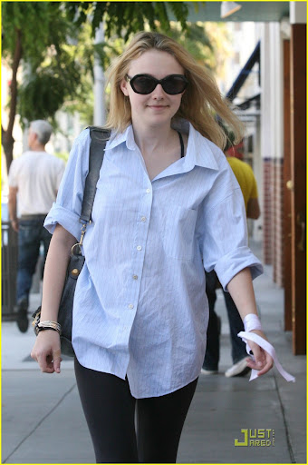dakota-fanning-new-jane-pic-01.jpg