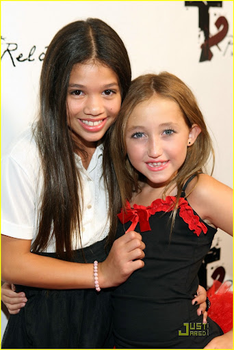 noah-cyrus-keana-texeira-tca-party-03.jpg