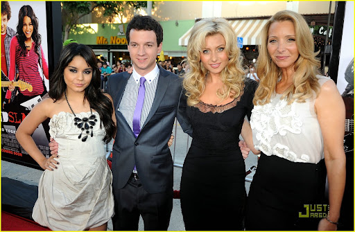 vanessa-hudgens-bandslam-premiere-01.jpg