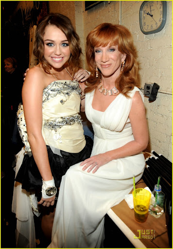 miley-cyrus-paul-mccartney-diva-show-02.jpg