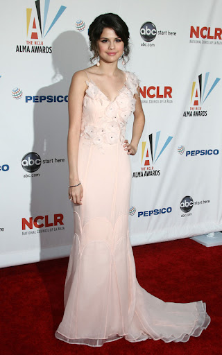 selena-gomez-9179-11.jpg