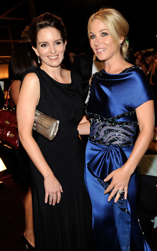LOS ANGELES, CA - SEPTEMBER 20: **EXCLUSIVE** Actresses Tina Fey and Christina Applegate attend the 61st Primetime Emmy Awards at the Nokia Theatre on September 20, 2009 in Los Angeles, California. (Photo by Mathew Imaging/WireImage) *** Local Caption *** Tina Fey;Christina Applegate
