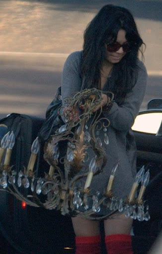 vanessa-hudgens-chandelier-shopper (14).JPG