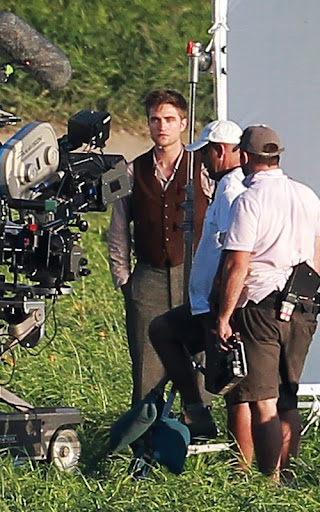 robert-pattinson-060410-2.jpg