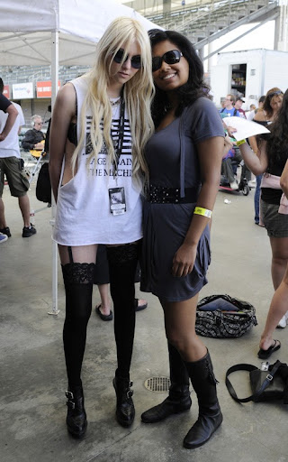 taylor-momsen-062510-10.jpg