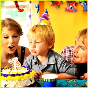 taylor-swift-mine-preview.jpg