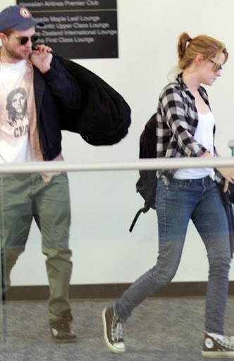 robert-kristen-public-love (21).jpg