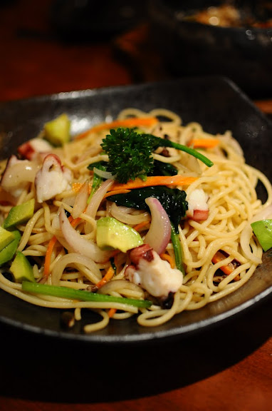 八爪魚牛油果意粉 (RMB 38)，八爪魚幾甜，　但嫌牛油果生左 d.