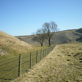 The Bottom of Horse Dale - Why is there no stream at the bottom of this valley?