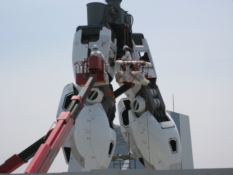 200905_gundam_legs1.jpg.jpeg