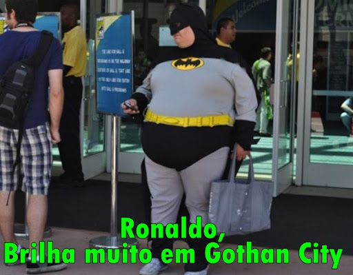 http://lh3.ggpht.com/_6FVz-0uCzCk/TFmYsJ9d1tI/AAAAAAAACIs/4a-ePQErsxY/Fatman-Batmanj.jpg