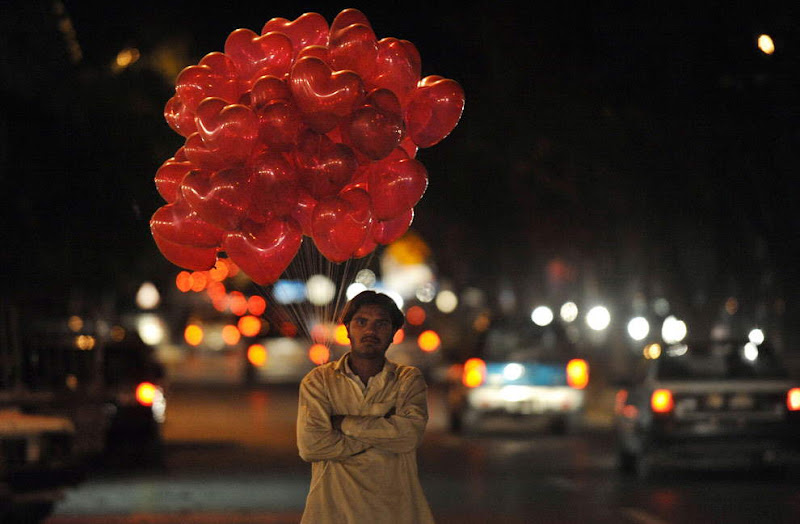 View Larger Image. Current:800x523 Available:990x648 Scenes from Pakistan