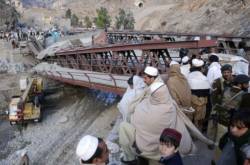 View Larger Image. Current:800x529 Available:990x655 Scenes from Pakistan