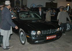 Image Dimension: 250x177 Presidential Cars from around the Globe... See which President drives what car!